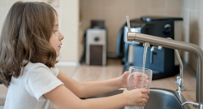 tap water tastes metallic